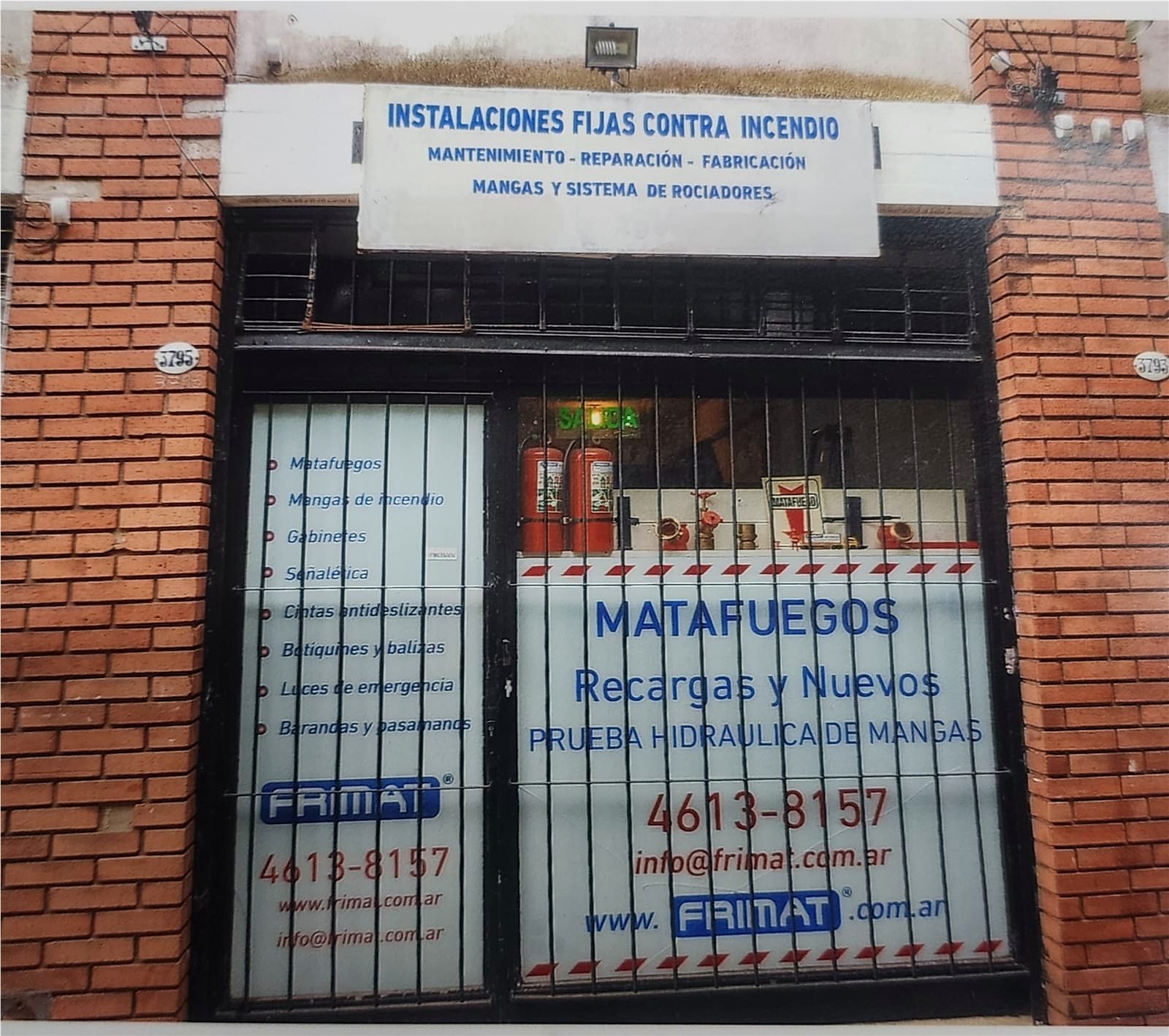 Frente del local de FRIMAT en la Ciudad de Buenos Aires